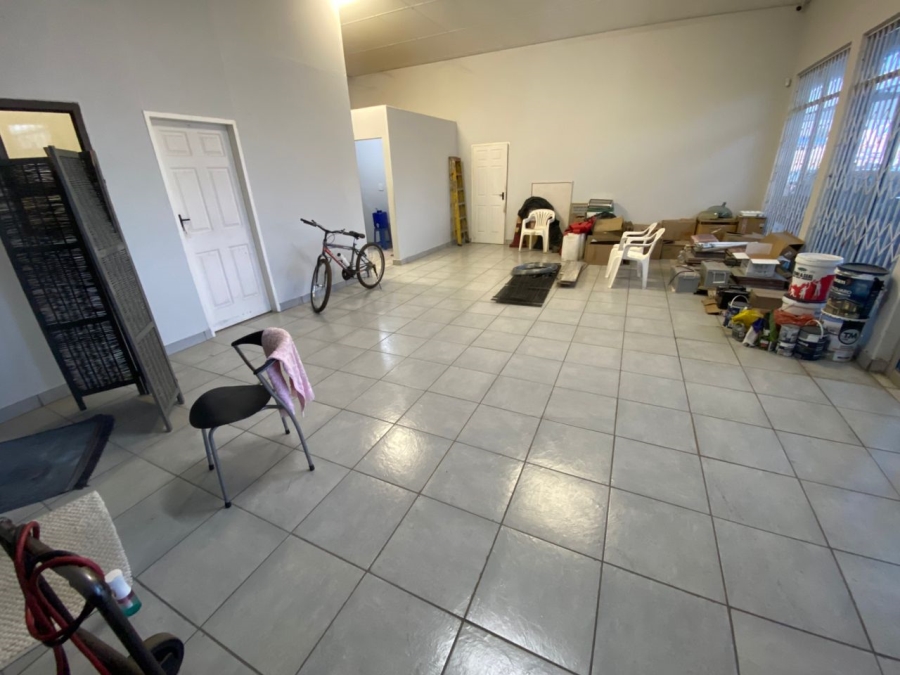 To Let Commercial Property for Rent in Rustenburg Central North West